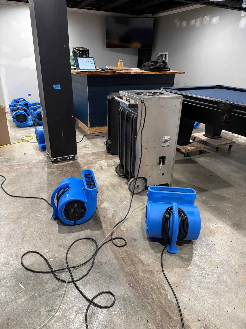 Commercial water mitigation in Forest Hills, Indiana